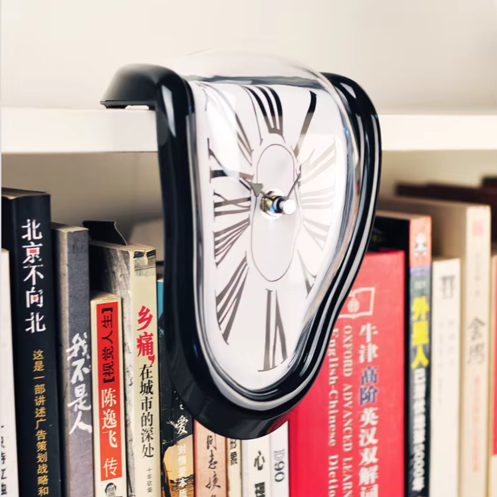 Nostalgic™ | Melted Vintage Clock