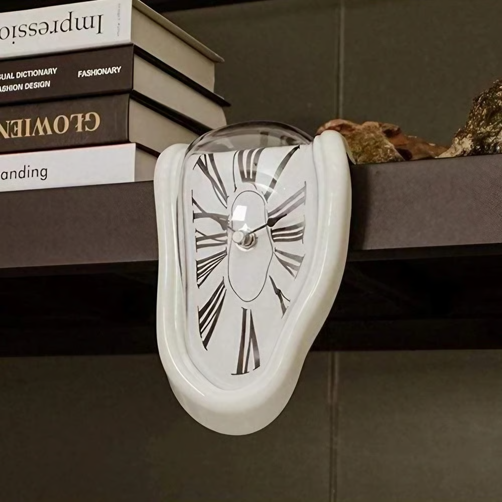 Nostalgic™ | Melted Vintage Clock
